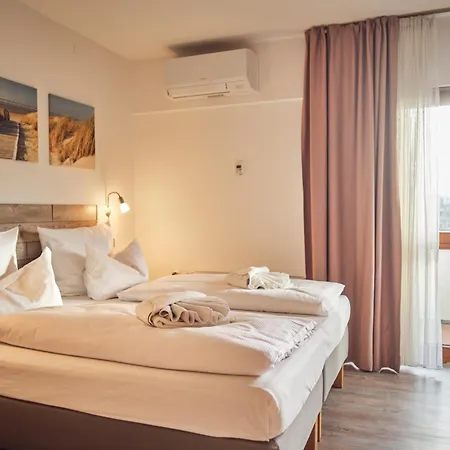 Luna Hotel