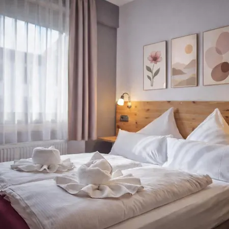 Hotel Luna 3*
