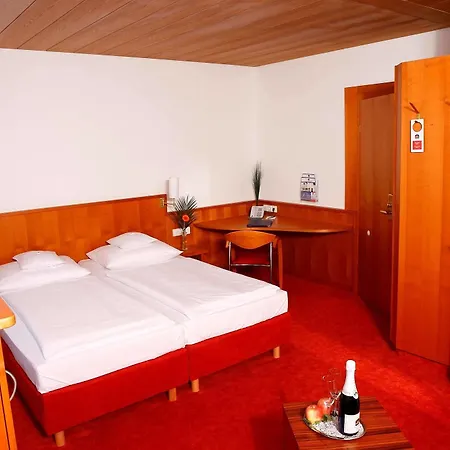 21 Hotel