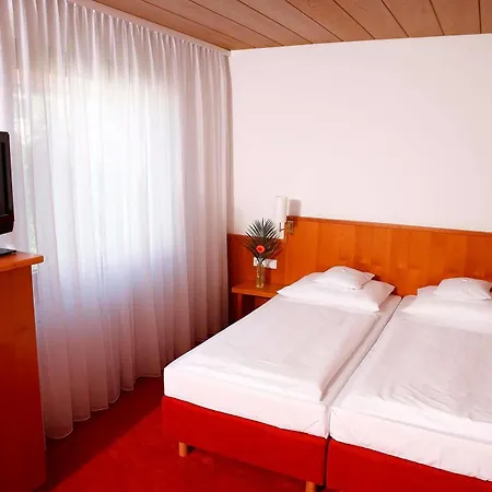 21 3* Stuttgart