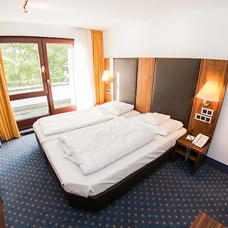 21 3* Stuttgart